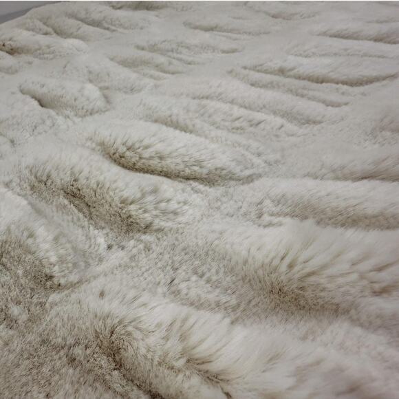 Pottery Barn Lumbar Pillow Cover Ruched Faux Fur Ivory 16x26 Soft Plush Cream - Picture 7 of 10